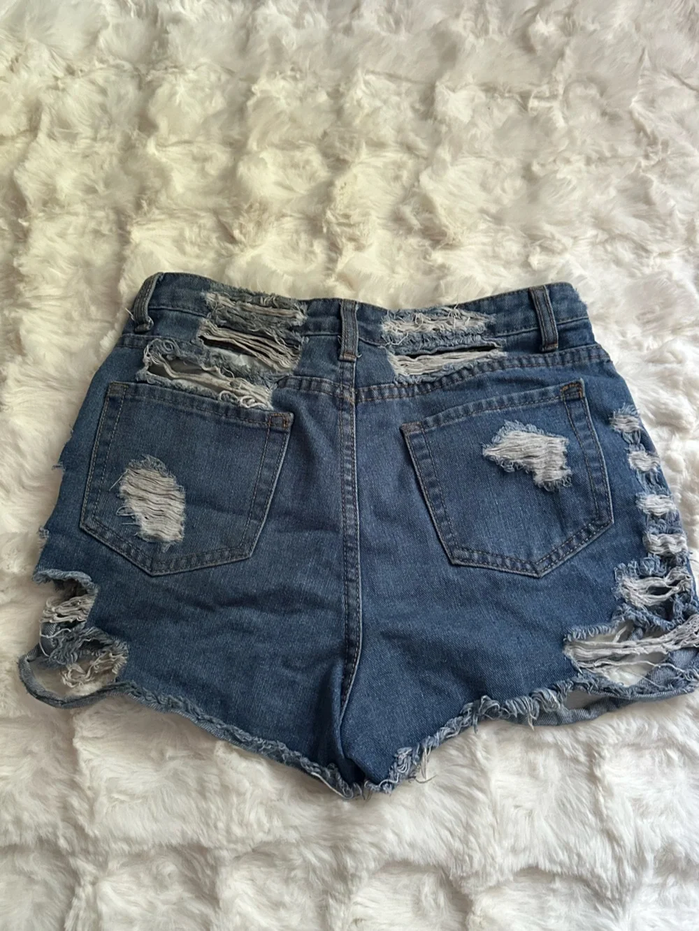 Women’s Alt Ripped Denim Essential Stylish Comfy Shorts- Small - Picture 4 of 4